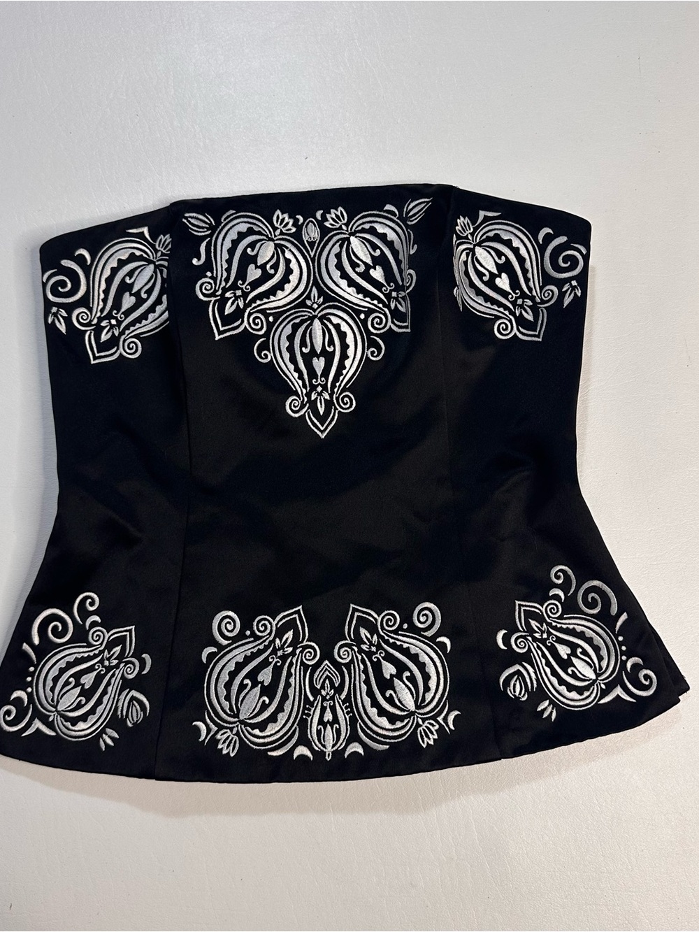 Y2K White House Black market corset top
